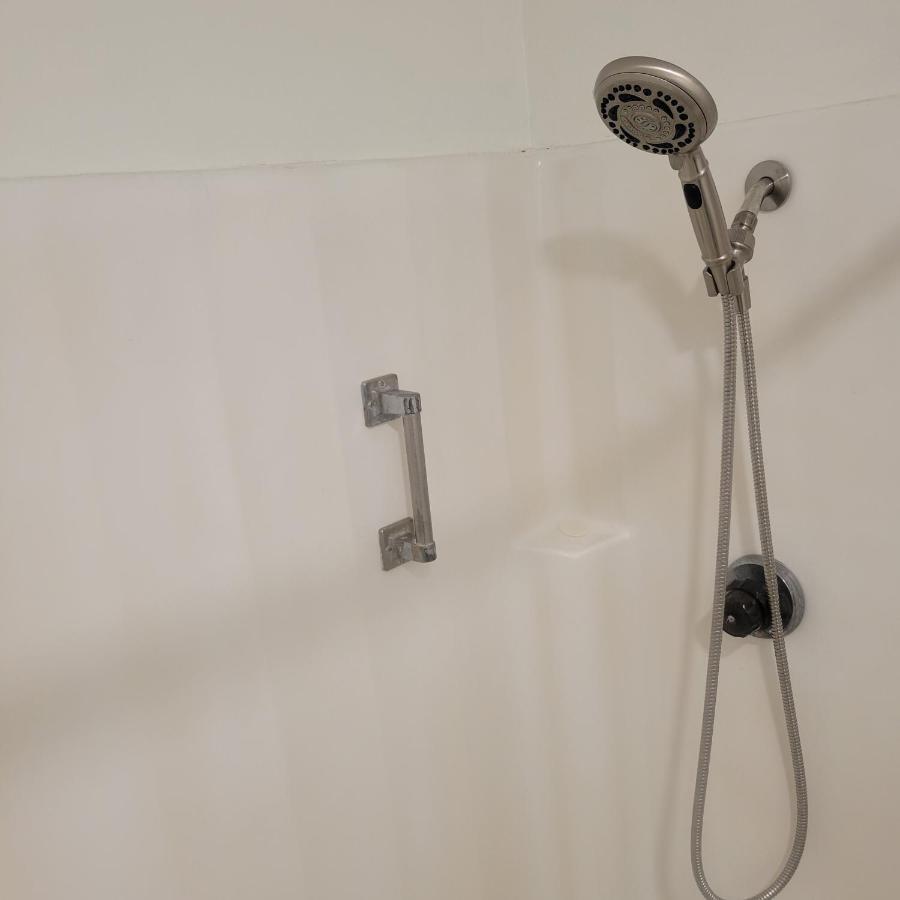 Private Room With Private Bath Риалто Екстериор снимка